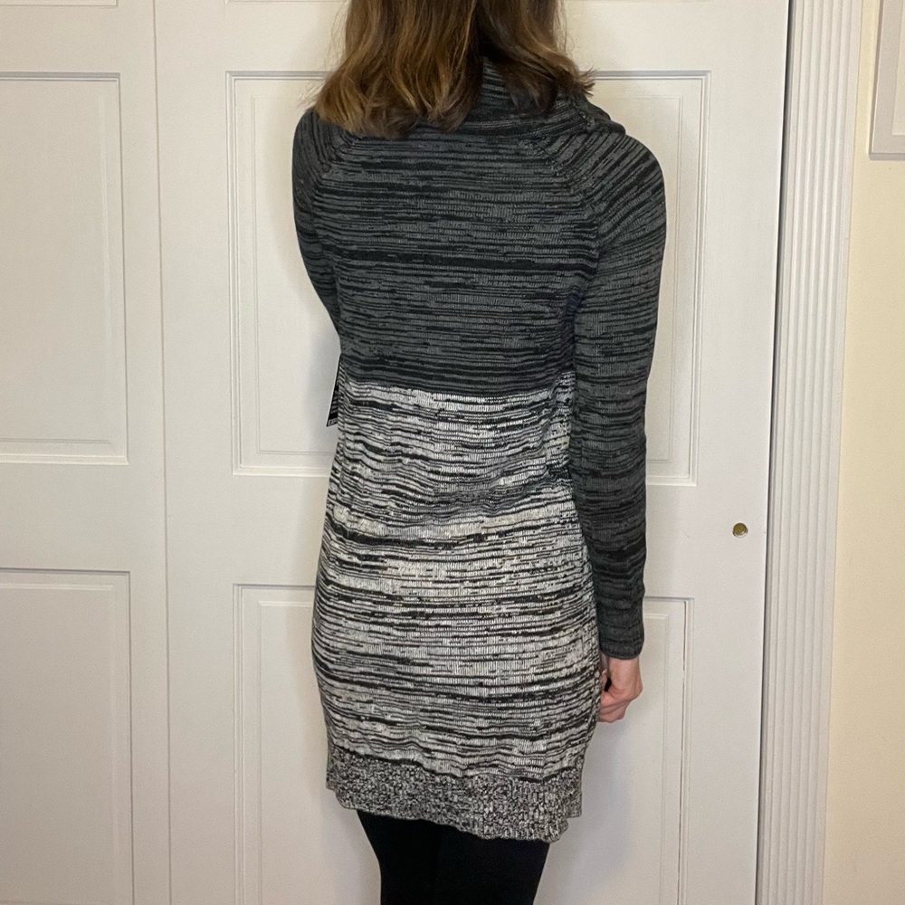 Express sweater - Picture 2 of 4